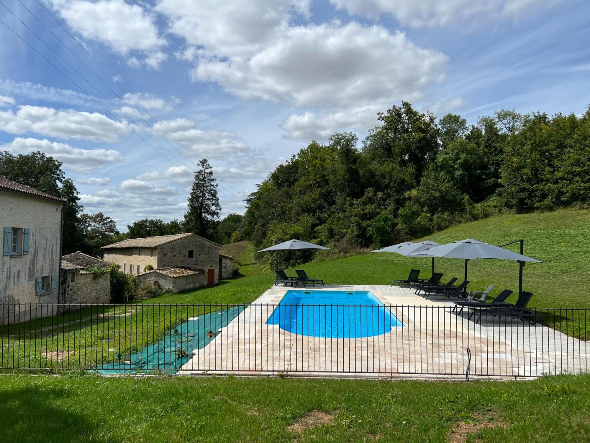 Chateau Des Loups - Les Cypres Echire Экстерьер фото