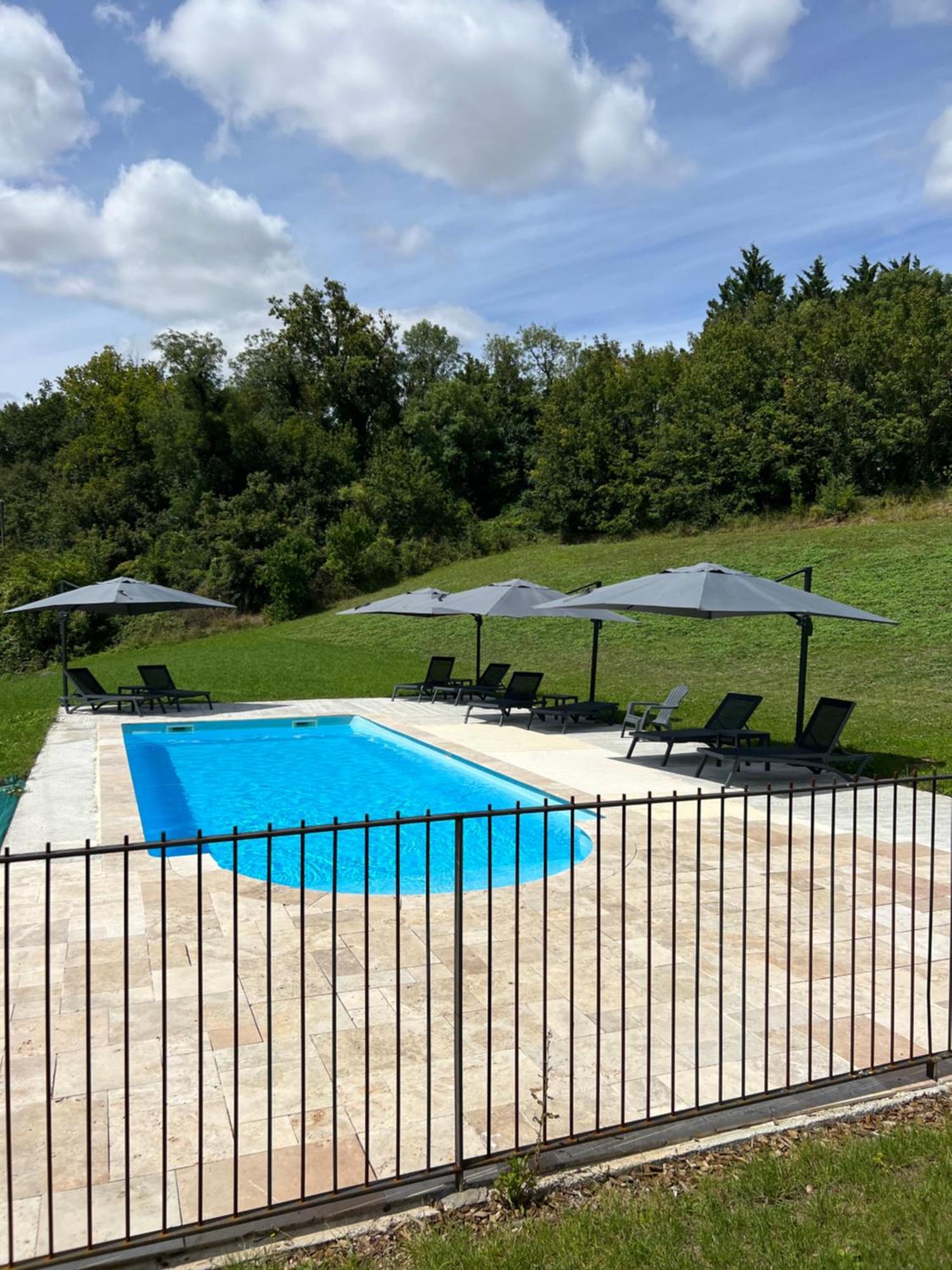 Chateau Des Loups - Les Cypres Echire Экстерьер фото